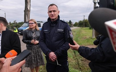 Marcin Sawicki z Policji i rzecznik Prokuratury Okręgowej w Radomiu Aneta Góźdź podczas konferencji 