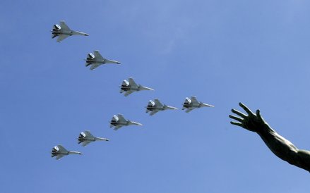 Przelot samolotów Su-25