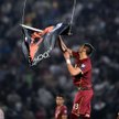 Belgrad, październik 2014, mecz Serbia – Albania. Serb Stefan Mitrović zdejmuje z drona flagę Wielki