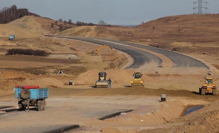 Brak jednoznacznej wykładni o sposobie określenia miejsca pracy budowlańców powodował znaczne rozbie