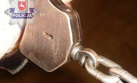 Wystawił kradzionego laptopa w sieci