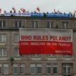 Aktywiści GREENPEACE na budynku Ministerstwa Gospodarki