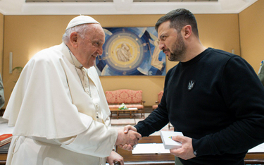 Spotkanie w Watykanie. Zełenski podarował papieżowi kamizelkę kuloodporną