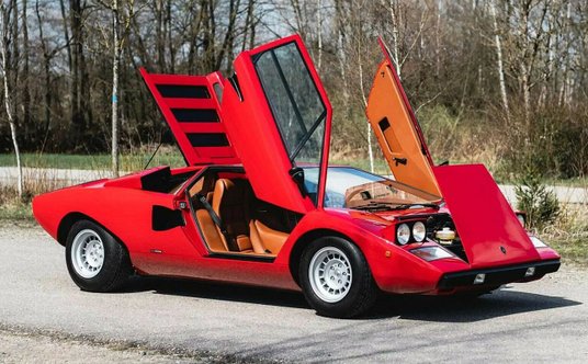 Lamborghini Countach LP400 Periscopio