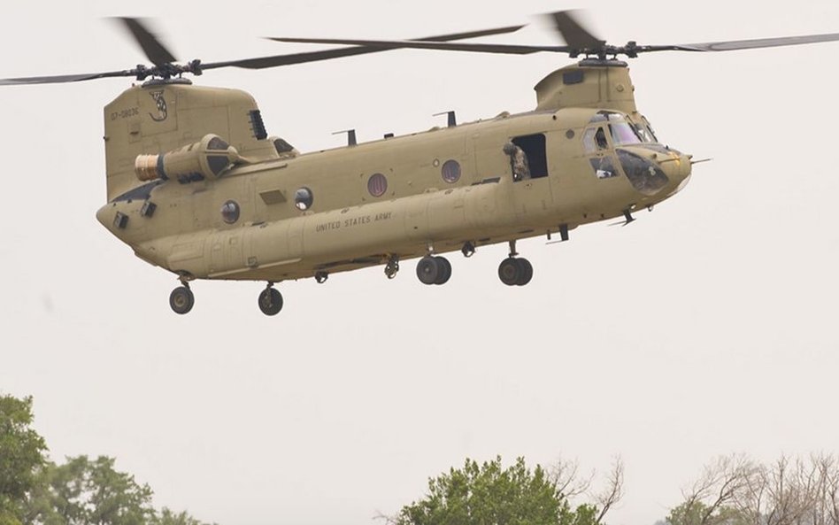 Do Powidza zostanie przywiezionych ok. 10 ciężkich dwuwirnikowych śmigłowców transportowych Chinook