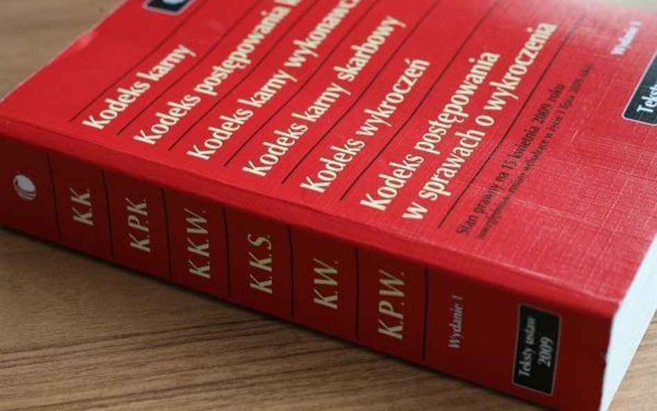 Nowelizacja KPK: Na postanowienie sądu zwalniające z tajemnicy statystycznej przysługuje zażalenie.