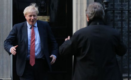 "The Times": Pięciu ministrów może porzucić Johnsona