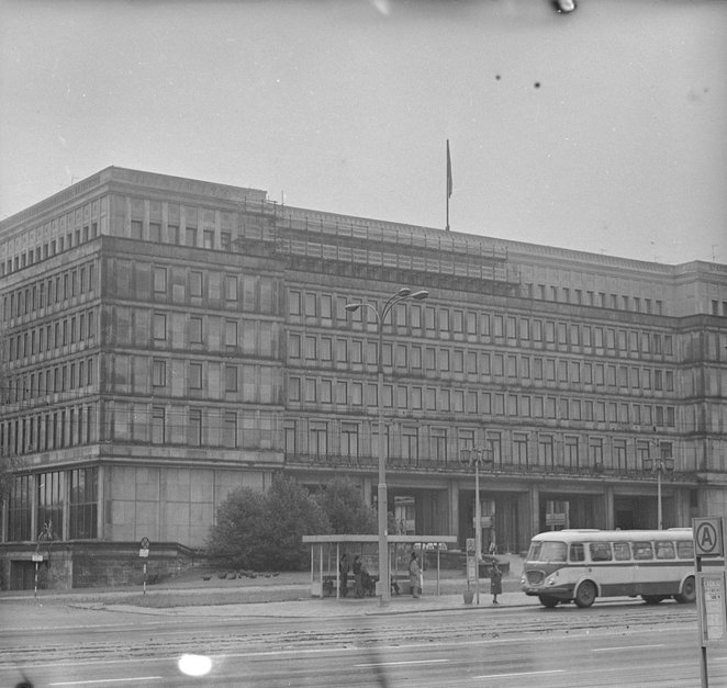 A cenzura to było jedno, bo jeszcze było po drugiej stronie Nowego Światu coś, co nazywało się Wydzi