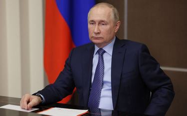Putin "dystansuje się" od decyzji wycofania z Chersonia