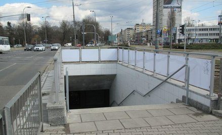 Przejście dla pieszych ale nie dla niepełnosprawnych