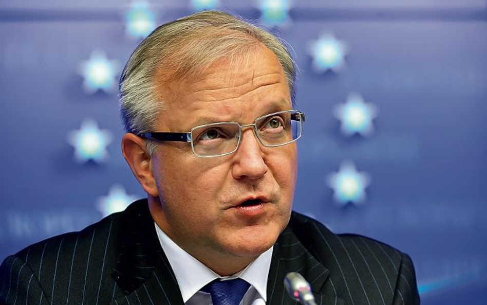 Komisarz Olli Rehn potwierdził, że formalnie w Polsce nie będzie w tym roku nadmiernego deficytu. Fo