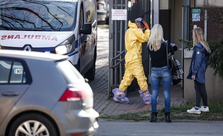 Przekroczona granica 15 tys. zakażeń na dobę. Nie żyje 250 osób