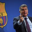 Czarne chmury zbierają się nad Joanem Laportą. Prezes Barcelony zmaga się z aferą finansową.