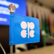 Podczas niedzielnego spotkania OPEC+ kraje - członkowie porozumienia zgodziły się na kontynuowanie r