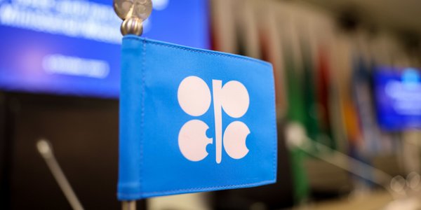 OPEC+ zwiększa wydobycie ropy: decyzja związana z presją USA na Indie