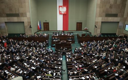 Posłowie zagłosują nad projektem wdrażającym program SAFE