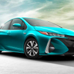 Toyota zwiększa sprzedaż hybryd