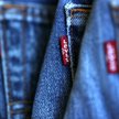 Sprzedaż Levi's spadła o 62 procent z powodu pandemii