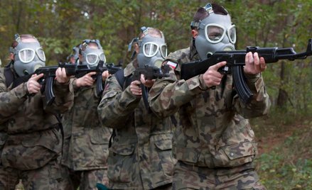 Spada poziom rezerw osobowych na wypadek wojny