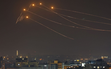 Rakiety ze Strefy Gazy spadły na środkowy Izrael. Nie żyje jedna osoba