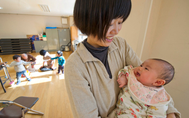 W 2022 r. Japonia odnotowała mniej niż 800 tys. urodzeń po raz pierwszy od 1899 roku.