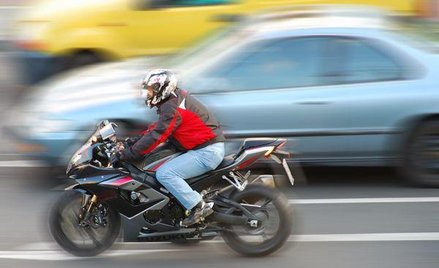 Kierowcy są świadomi powszechnego łamania ograniczeń, ale większość z nich nie widzi w tym nic złego