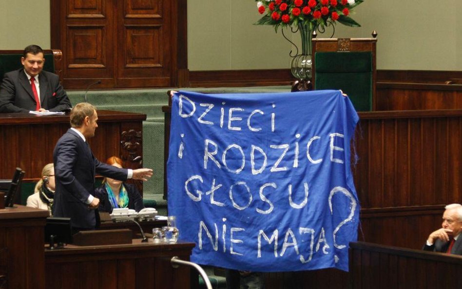 Projekt zgłoszony przez inicjatywę „Ratuj maluchy” sprzeciwiający się przymusowi szkolnemu dla sześc