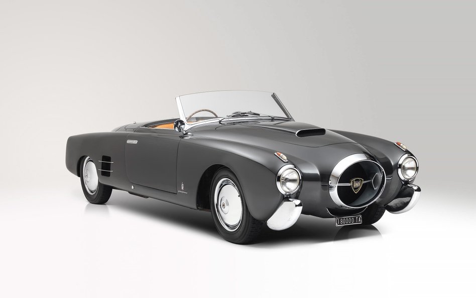 Opinie są zgodne – Lancia Aurelia PF200 Spider to arcydzieło sztuki. Oferowany egzemplarz jest pierw