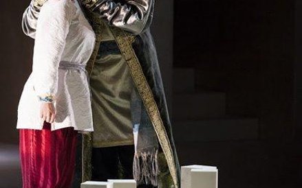 Borys Godunow, reż. Iwan Wyrypajew Teatr Wielki w Poznaniu udowodnił, że nie trzeba, jak nakazuje mo