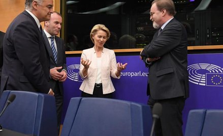 Ursulę von der Leyen na stanowisku szefa KE musi jeszcze zatwierdzić europarlament