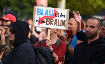 Protest przeciwko wiecowi wyborczemu Alternatywy dla Niemiec (AfD), zorganizowanemu przed wyborami l