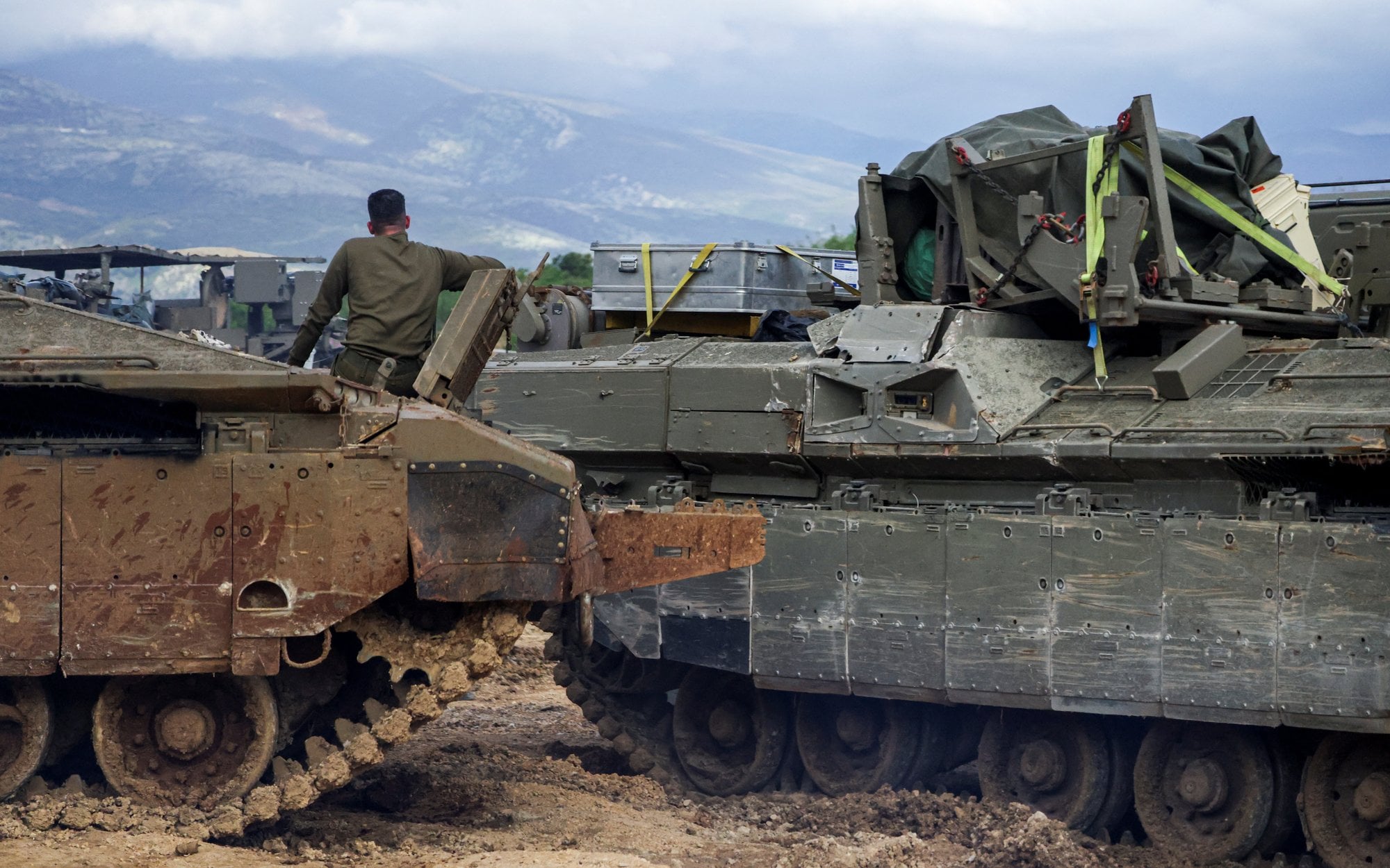 Niepewność dotycząca wojny przez cały czas utrzymuje się na rynkach