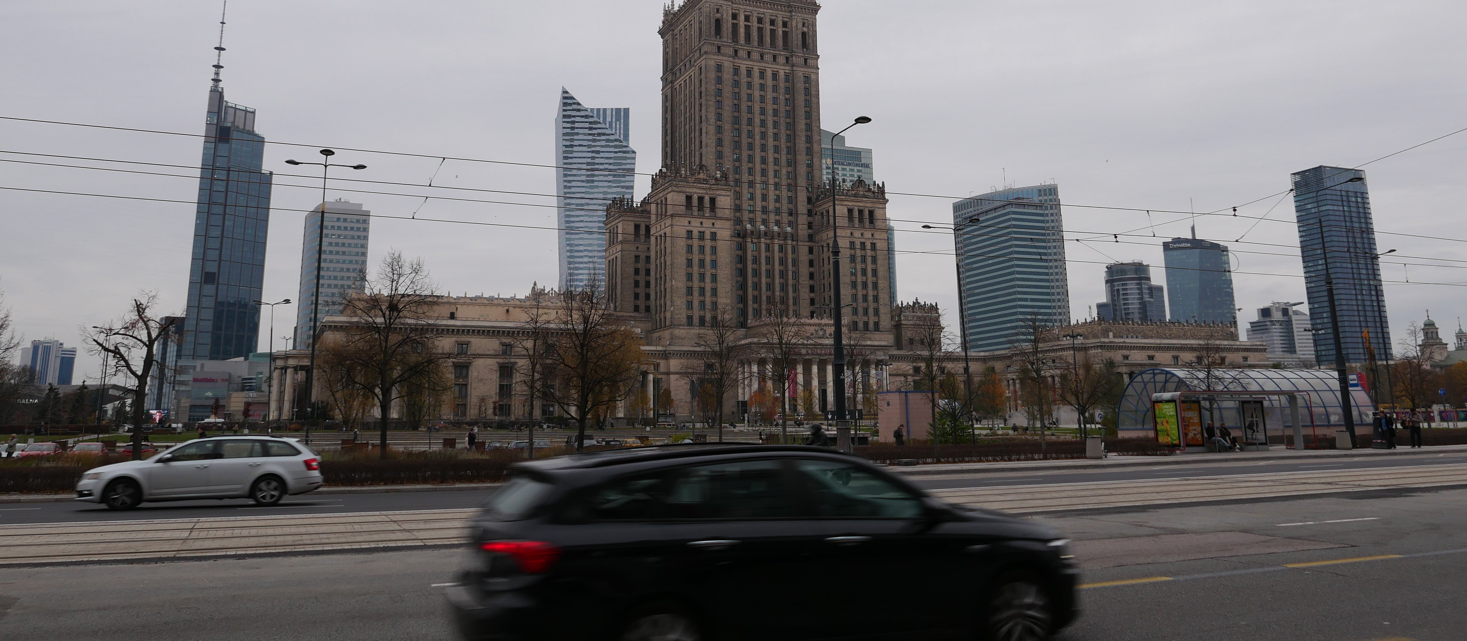 Koniec roku, a polskie firmy w depresji. Sporo gorzej także w Rosji