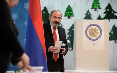 Premier Nikol Paszinian został obdarzony wielkim zaufaniem przez Ormian