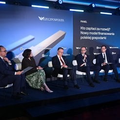 Jako jedną z kluczowych przyczyn zachowawczego podejścia przedsiębiorców jest „inflacja prawa” i gwa