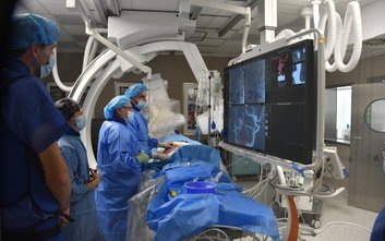 Urządzenie zwiększa precyzję i bezpieczeństwo zabiegów wewnątrznaczyniowych, pozwala ograniczyć dawk