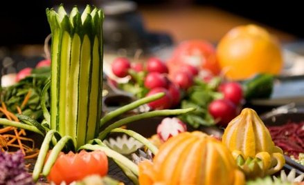 Jak przedsiębiorca powinien opodatkować usługi gastronomiczne