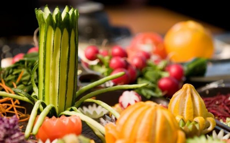 Jak przedsiębiorca powinien opodatkować usługi gastronomiczne