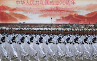 Chińscy marynarze na placu Tiananmen
