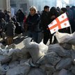 Tbilisi: Protestujący zablokowali parlament. Policja użyła armatek wodnych
