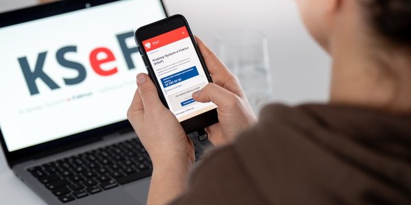 Ministerstwo Finansów poprawia e-mikrofirmę. Żeby było łatwiej działać w KSeF