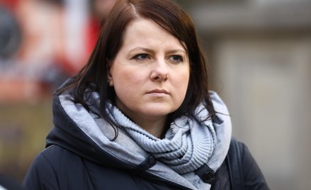Działaczka Pro-life Kaja Godek podczas konferencji prasowej przed złożeniem podpisów pod ustawą obyw