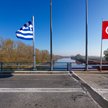 Granica grecko-turecka na moście nad rzeką Evros
