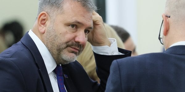Resort Waldemara Żurka chce przywrócić przepisy sprzed rządów PiS. Chodzi o sędziów