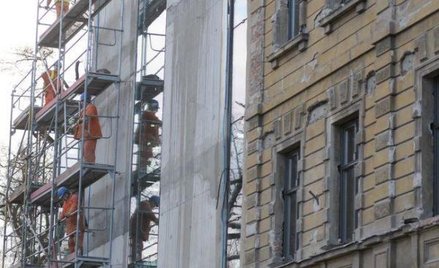 Remont mieszkania w zabytkowym budynku wymaga uzyskania pozwolenia na budowę.