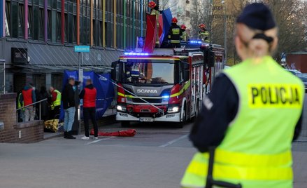 Żywioł był na tyle silny, że zniszczył pomieszczenia o powierzchni ok. 300 mkw.
