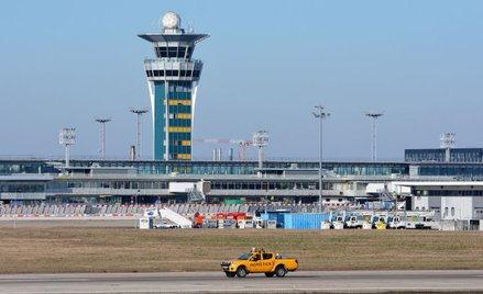Pożar na lotnisku Orly w Paryżu
