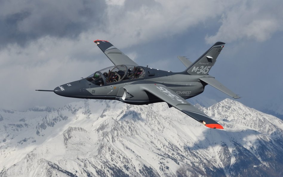 Prototypowy samolot szkolno-treningowy Leonardo M-345. Fot./Leonardo.