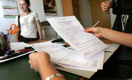 Pracodawca, który opłacił naukę pracownika w określonych sytuacjach może domagać swię zwrotu pienięd