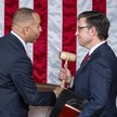 Mike Johnson (z prawej) został nowym spikerem Izby Reprezentantów